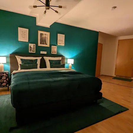 Apartment Goldstueck Mit Privatem Und Whirlpool